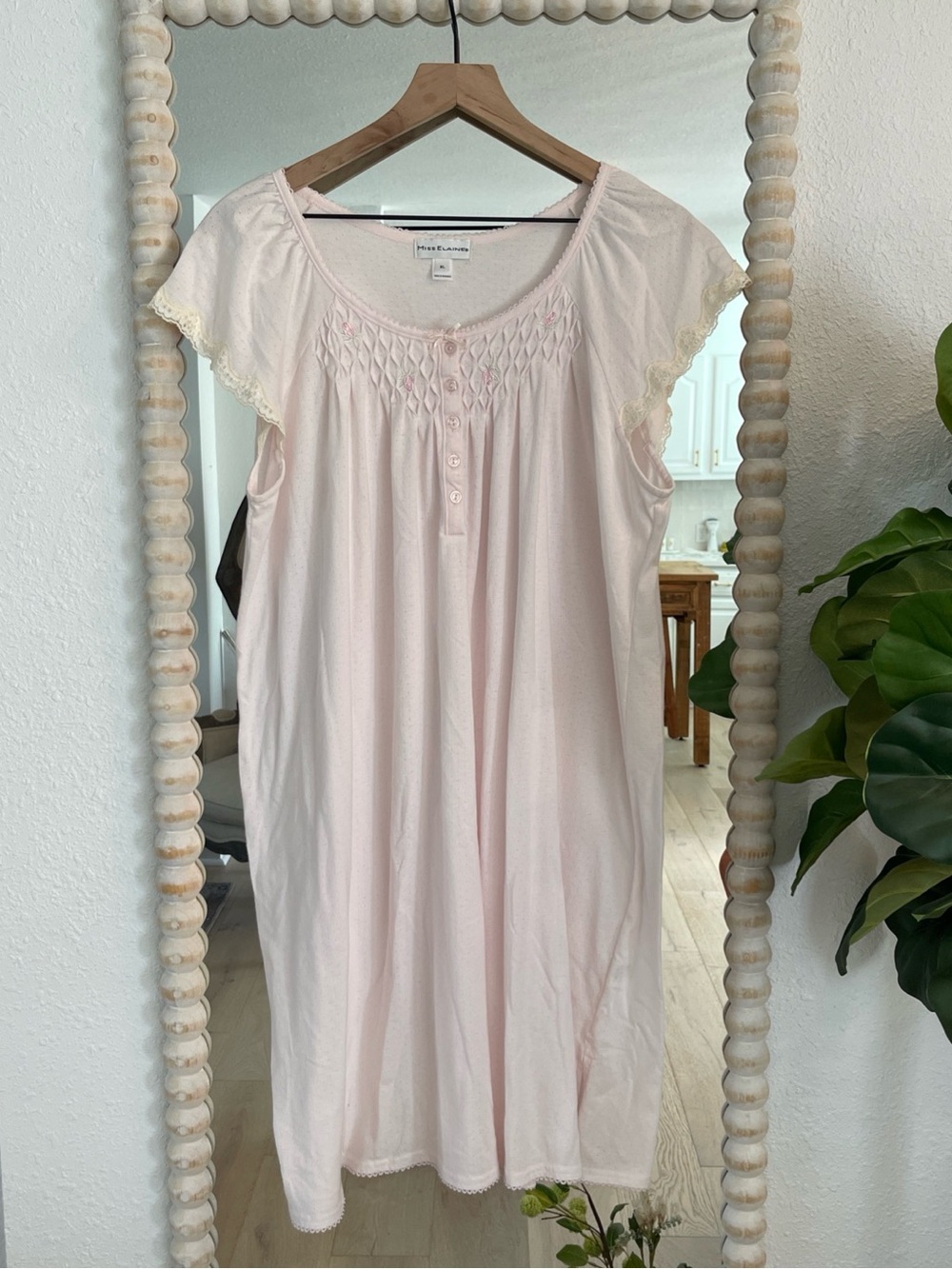 Miss Elaine Pale Pink Short Sleeve Smocked Nightgown